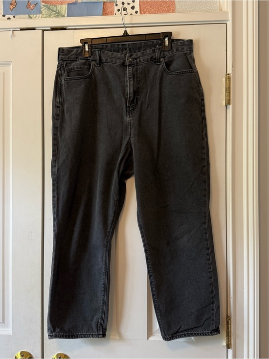 American Eagle Outfitters Denim - American Eagle Black Wash Curvy High Rise Mom Jeans Size 16 Short